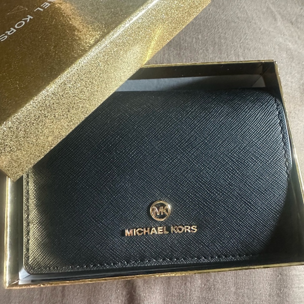 BNWT Michael Kors Wallet